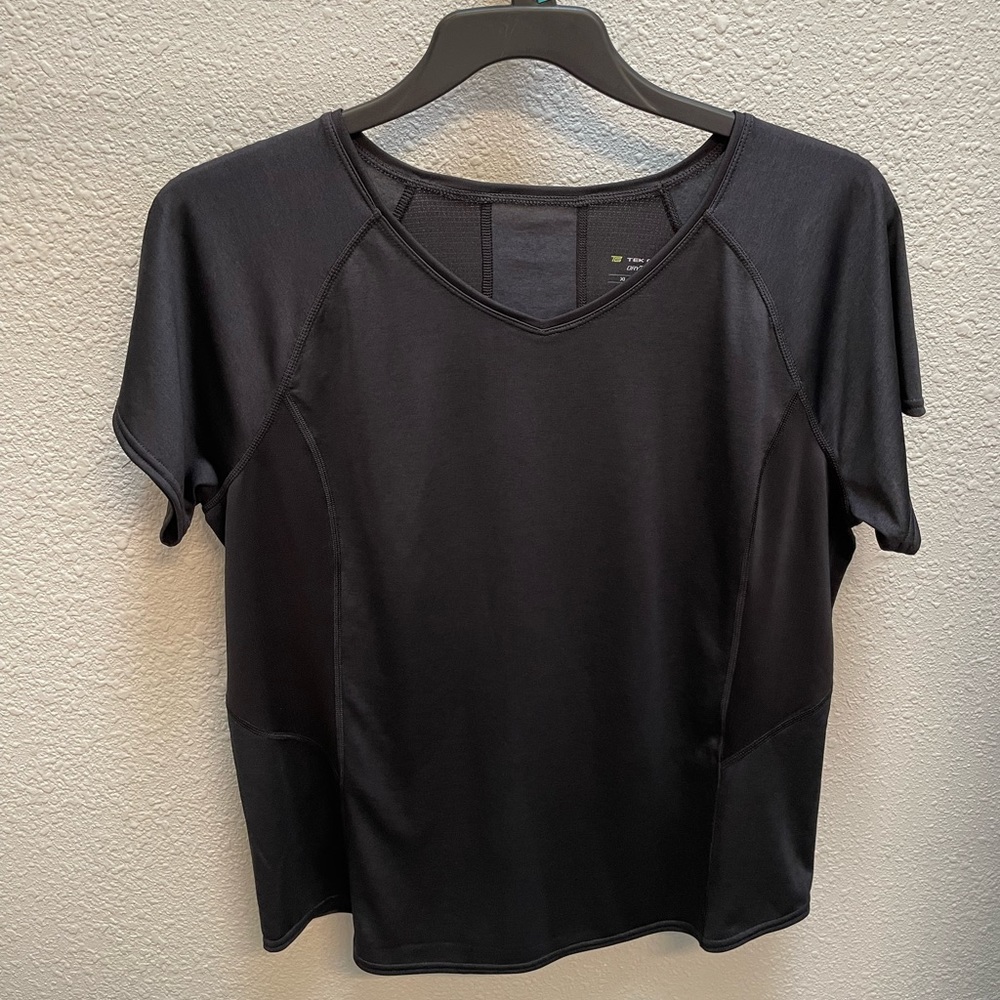 ❤️‍🔥3/$27❤️‍🔥TEK GEAR - DRYTEK Athletic Top - Size XL - Black - NWOT